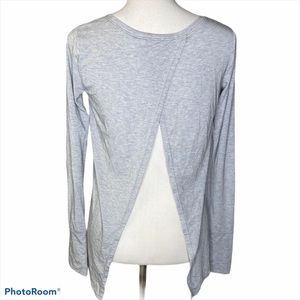 GAP long sleeve open back athletic top grey XS